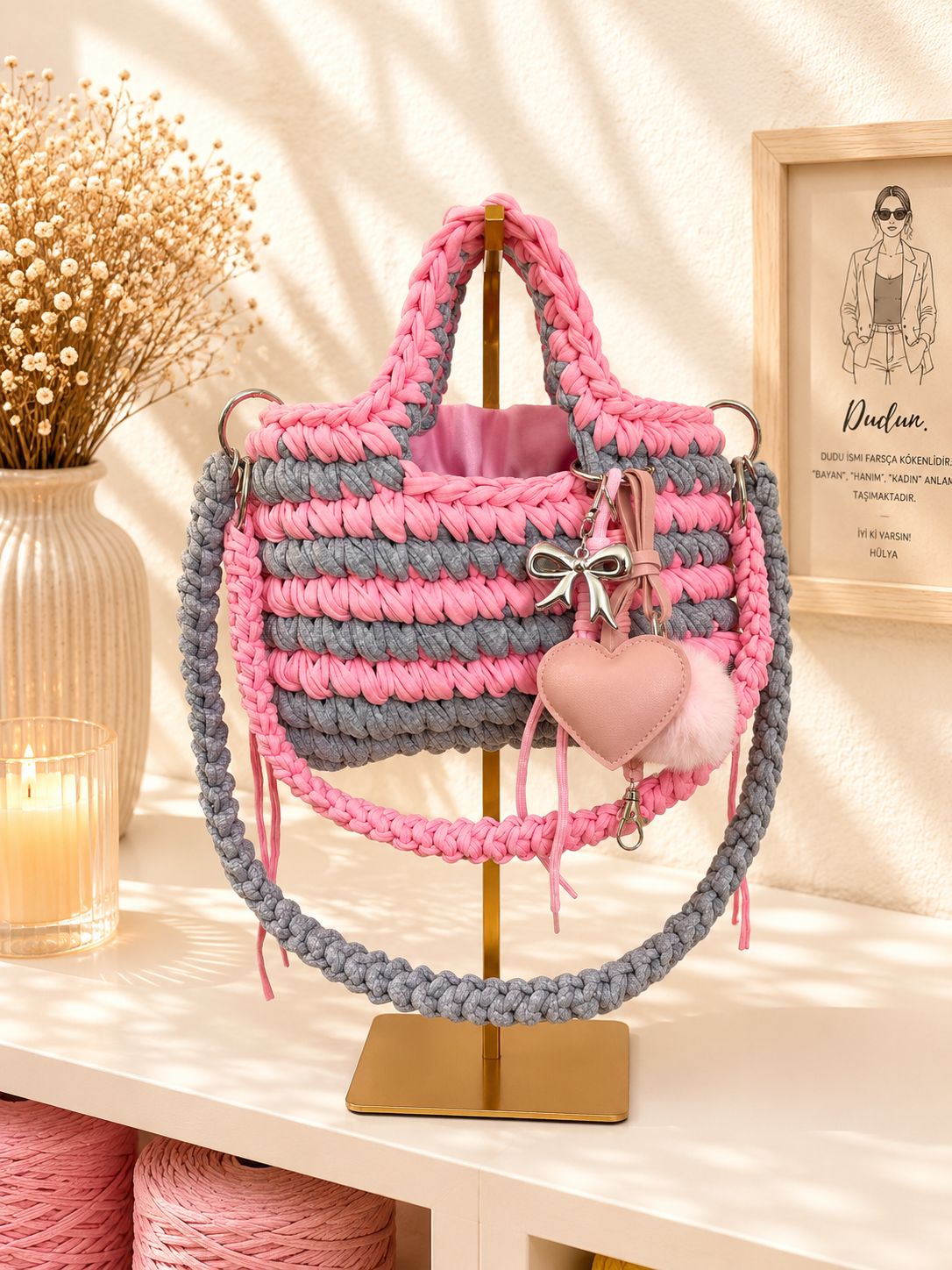 Pembe gri el emeği Duduhook çanta, kalp aksesuar ve fiyonk charm